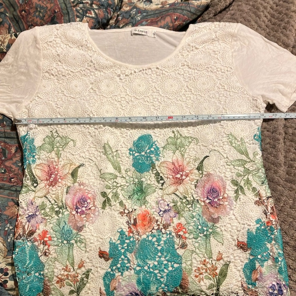 Gleamiss Floral Top Size XL
